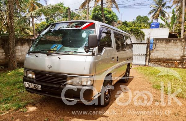 NISSAN CARAVAN 2000