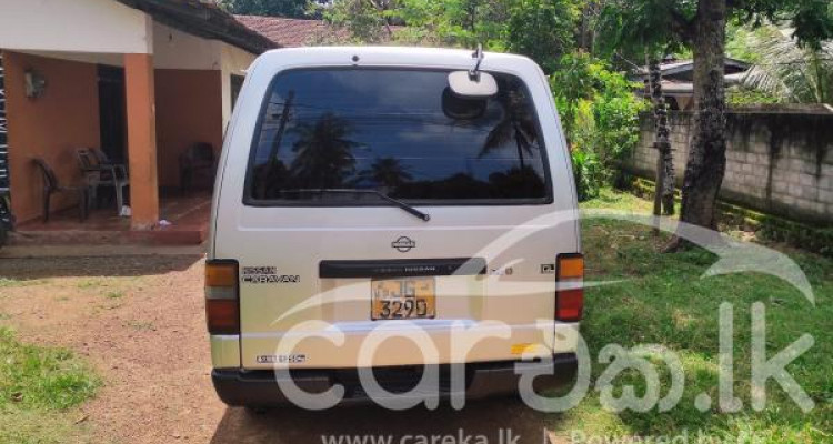 NISSAN CARAVAN 2000