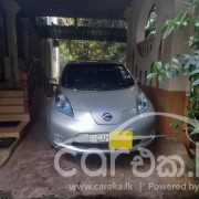 NISSAN LEAF AZEO 2013