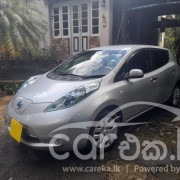 NISSAN LEAF AZEO 2013