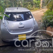 NISSAN LEAF AZEO 2013