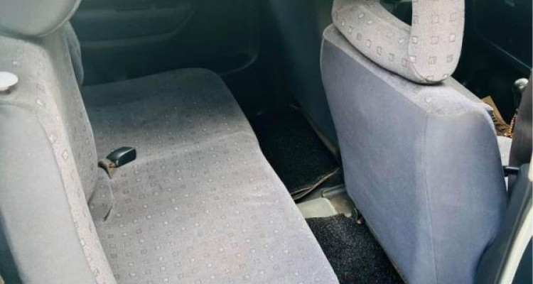 SUZUKI SWIFT 2003