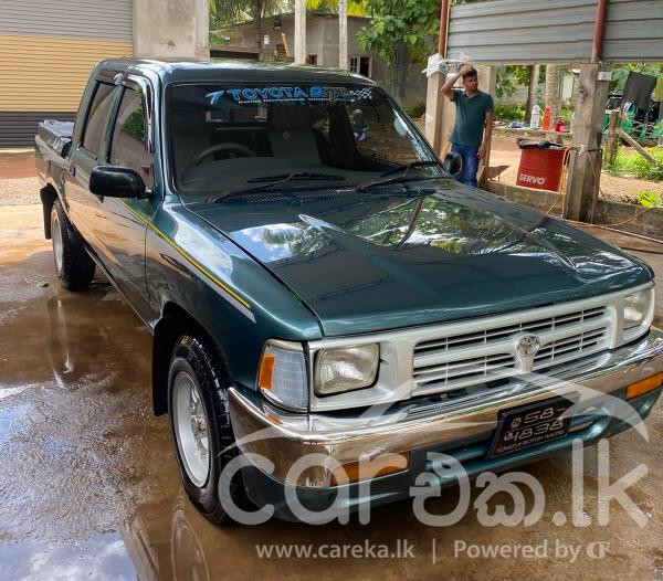 TOYOTA HILUX 1996