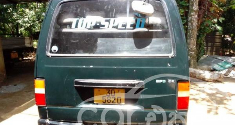 NISSAN CARAVAN 1983