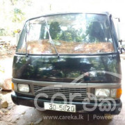 NISSAN CARAVAN 1983