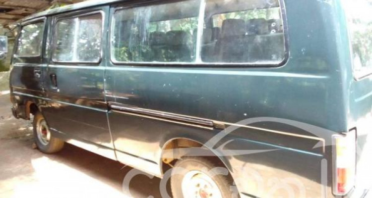 NISSAN CARAVAN 1983