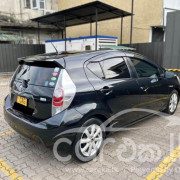 TOYOTA AQUA 2012