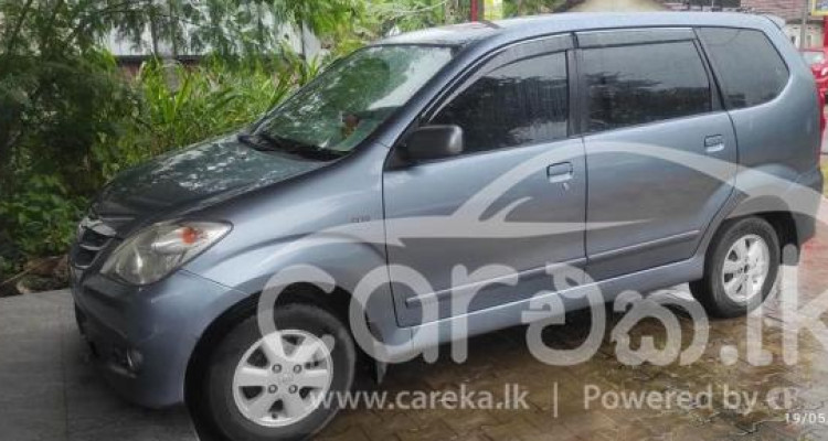 TOYOTA AVANZA 2016