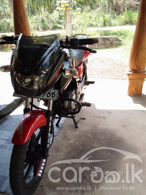 BAJAJ PULSAR 150 2016