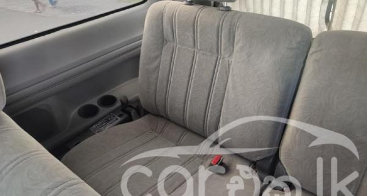 TOYOTA NOAH 1997