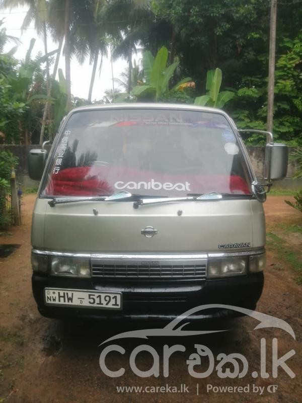 NISSAN CARAVAN 1999