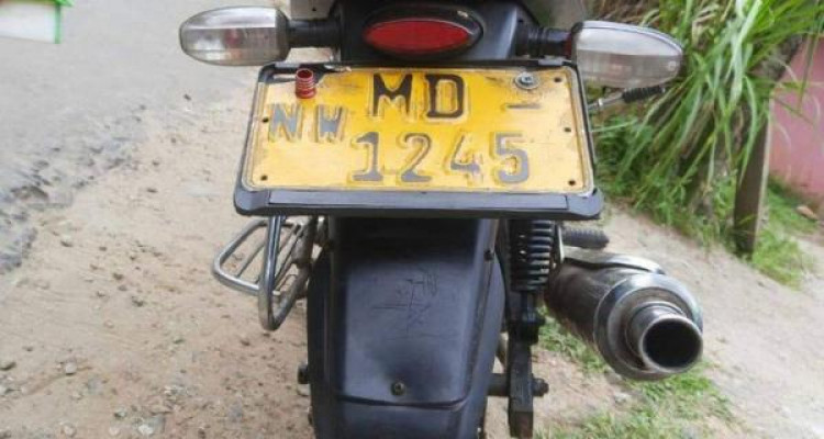 BAJAJ PULSAR 150 2005