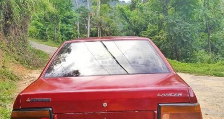 MITSUBISHI LANCER C12 1987