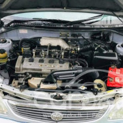 TOYOTA SOLUNA 2000