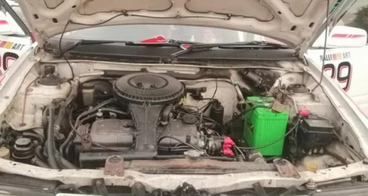 MAZDA FAMILIA 1992