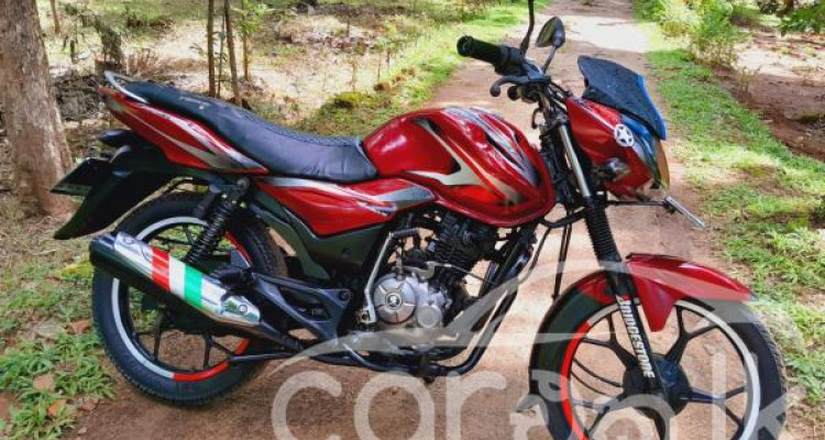 BAJAJ DISCOVER 2015