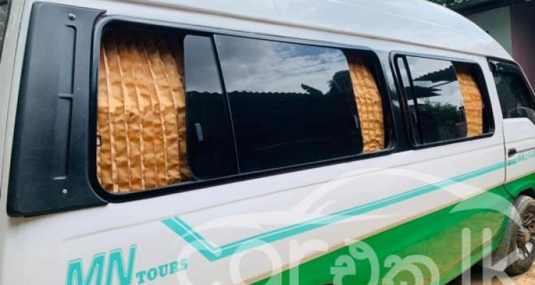 NISSAN CARAVAN 1987