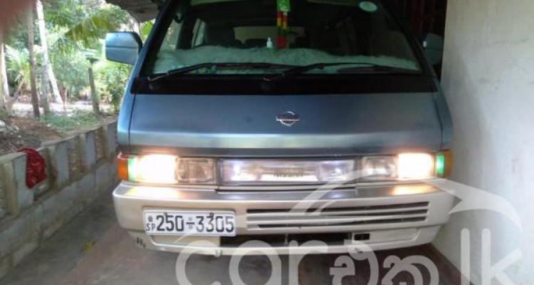 NISSAN LARGO 1993
