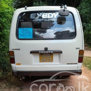 TOYOTA HIACE LH30 1982