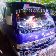 NISSAN CARAVAN 1990