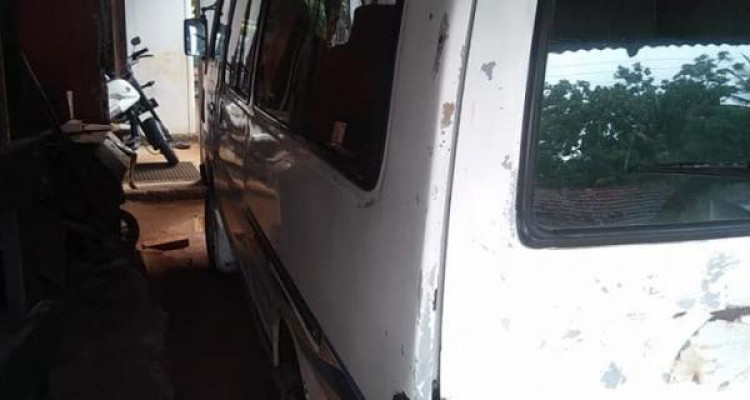 NISSAN CARAVAN 1980