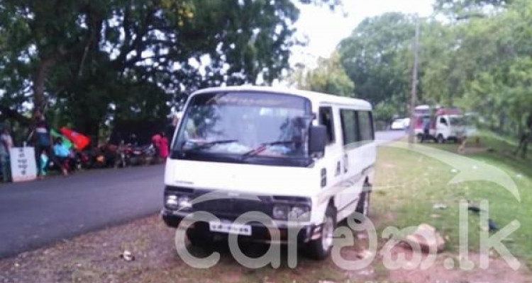 NISSAN CARAVAN 1980