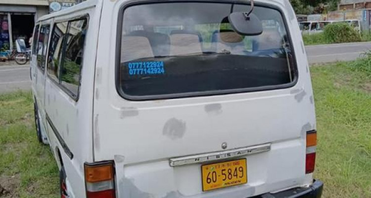 NISSAN CARAVAN 1983