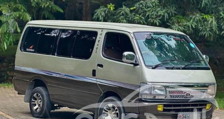 TOYOTA HIACE 1990