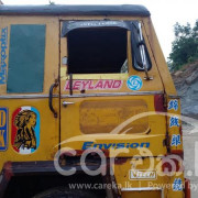 LANKA ASHOK LEYLAND COMET 2005