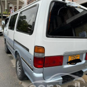 TOYOTA HIACE LH102 1992