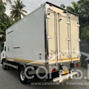 ISUZU ELF FREEZER 2013