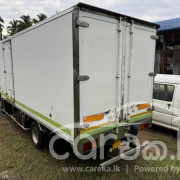 ISUZU ELF FREEZER 2011
