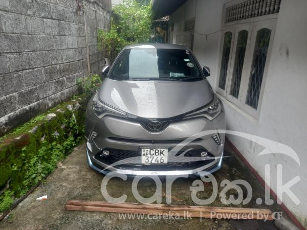 TOYOTA C-HR 2019
