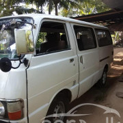 TOYOTA HIACE LH30 1982
