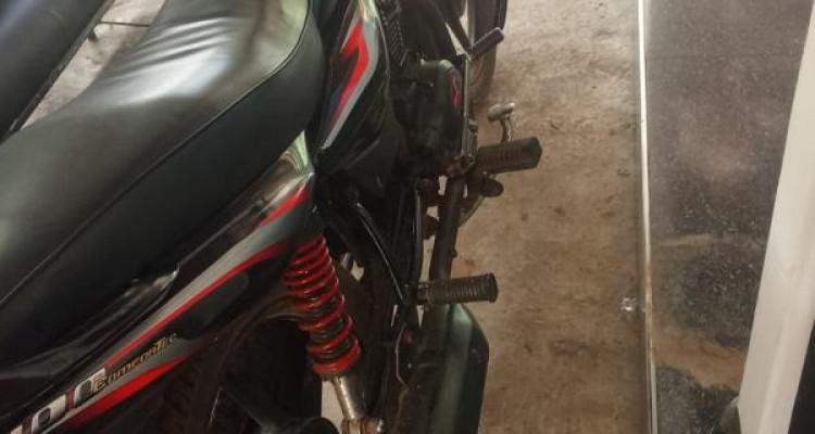 BAJAJ PLATINA 2008