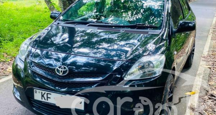 TOYOTA YARIS 2006