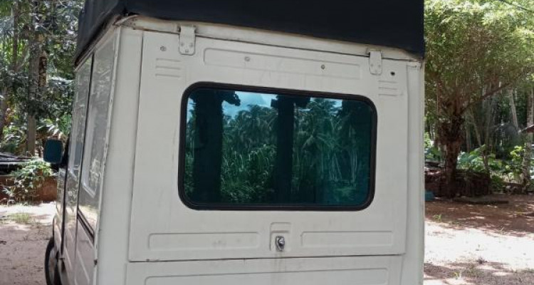 SUZUKI CARRY 2000