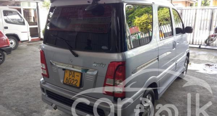 DAIHATSU HIJET 2001