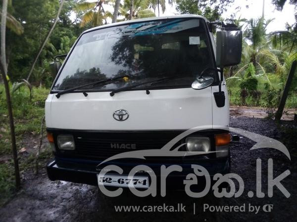 TOYOTA HIACE 1987