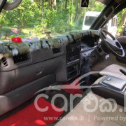NISSAN CARAVAN 1991
