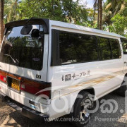 NISSAN CARAVAN 1991