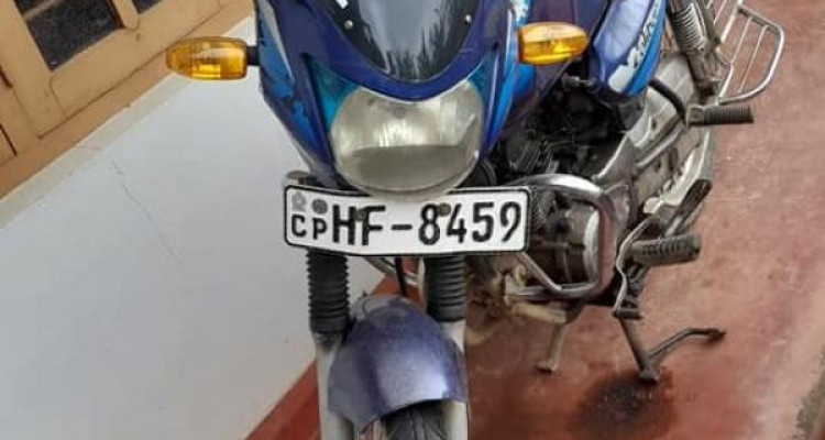 BAJAJ CALIBER 2006