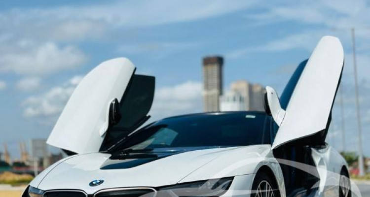 BMW i8 2019