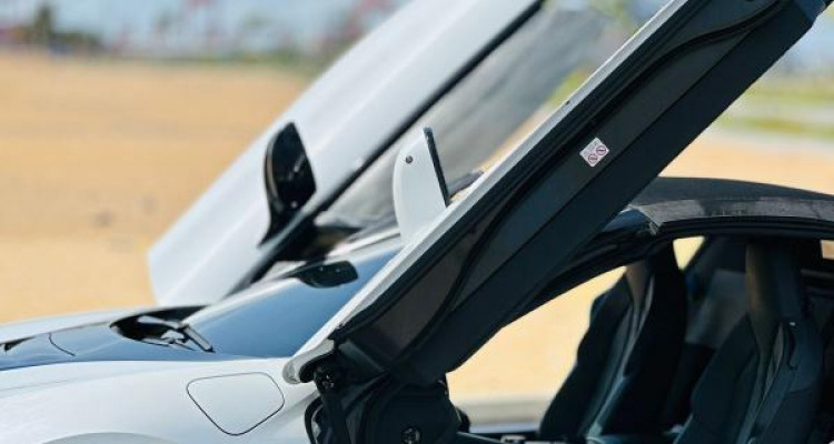 BMW i8 2019