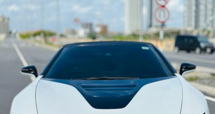 BMW i8 2019