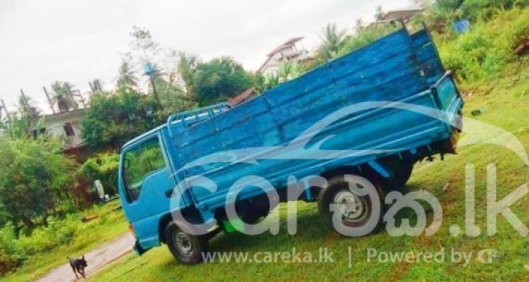 ISUZU NHR 2000