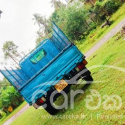 ISUZU NHR 2000