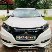 HONDA VEZEL 2014