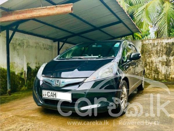 HONDA FIT GP1 2012