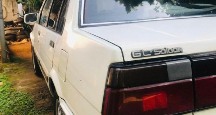TOYOTA COROLLA AE80 1984